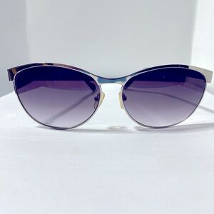 Jessica Simpson Women’s Silver Sunglasses and gray glass. Great condition.